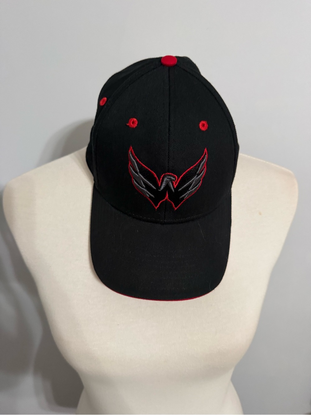 Capitals Hockey Black and Red Kids Baseball Cap with Wing Logo